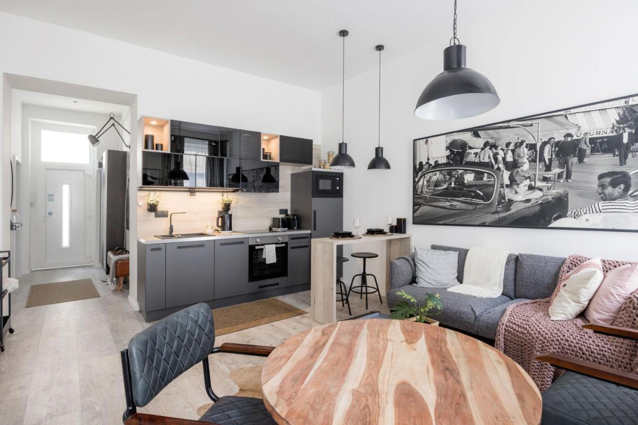 Two-bedroom Next To Music Academy Budapeste